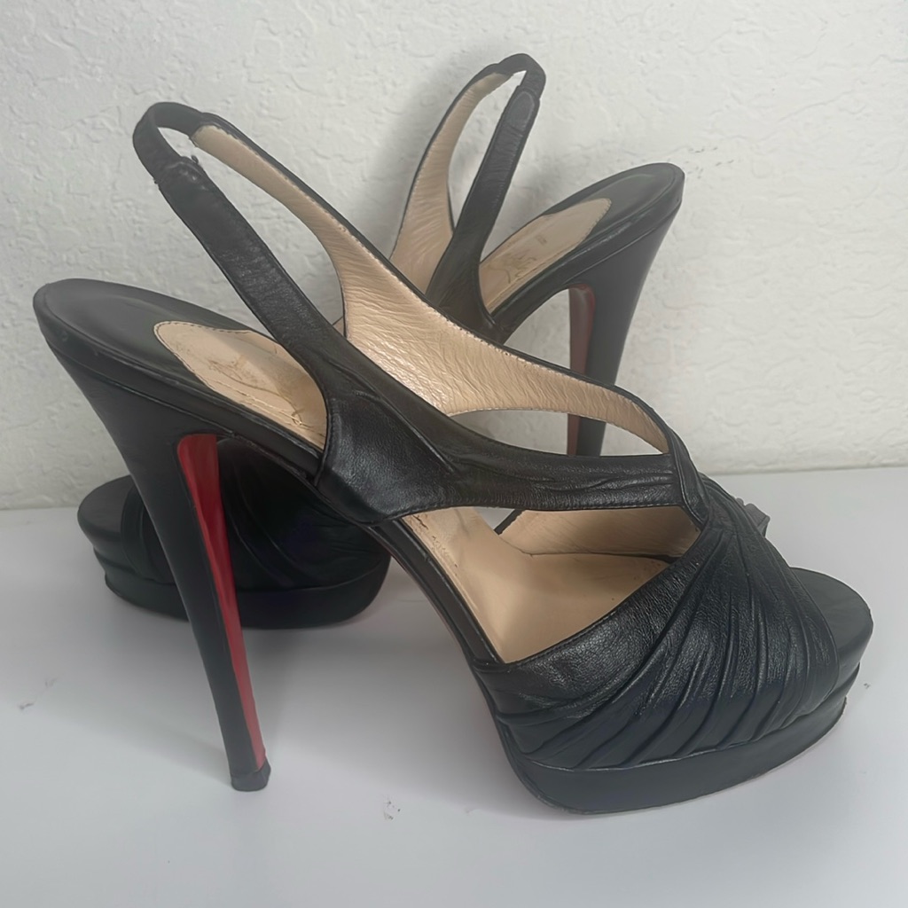 Authentic Christian Louboutin Fortuna Black Platforms Size 38.5